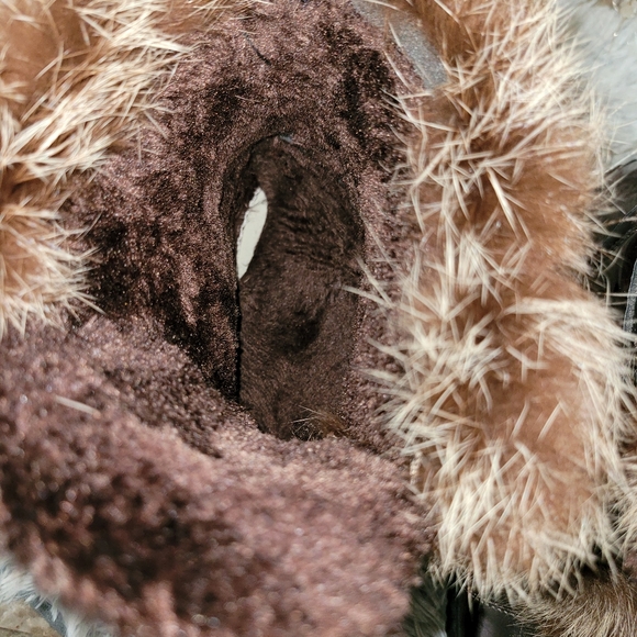 Boots - Picture 6 of 7